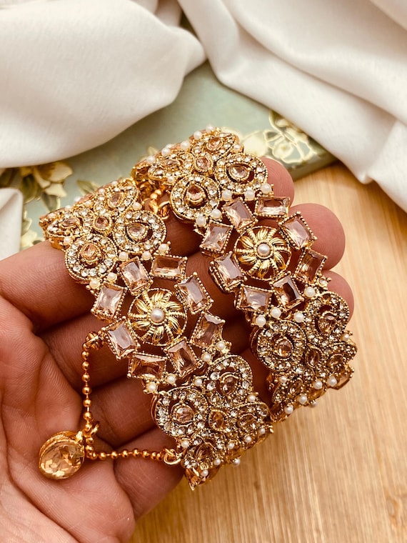 Bangles, Pakistani openable bangles, Indian bangles, Pakistani jewelry, Indian Jewelry, Indian wedding bangles, Bollywood jewelry.