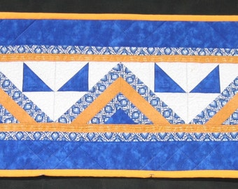 Blue, yellow and white table runner