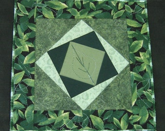 Green leaves plate mat