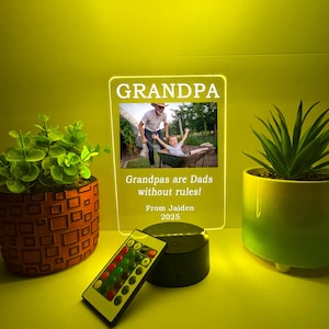 Lampe sur pied LED personnalisée avec photo, photo personnalisée par grand-père, message personnalisé gravé par grand-père, cadeau de fête des pères parfait !