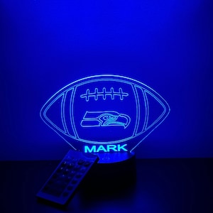 Nachtlicht-LED-Fußball-Sport-Team-Player-Fan Raumdekoration enthält Basiskabel und Fernbedienung Personalisiertes KOSTENLOSES Geschenk für ihn Geburtstag Weihnachten