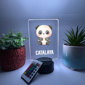 Lámpara de mesa con luz LED personalizada con nombre, diseño de oso panda y safari, ideal para decoración de habitación de niños y niñas.