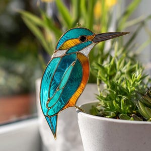 Stained Glass Kingfisher Bird Suncatcher – Planter Decor & Unique Home Accent, Father’s Day Gift for Plant Lover, Custom Bird Window Art