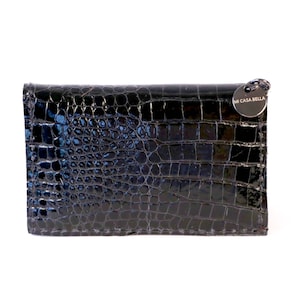 Cartera de piel de charol negra