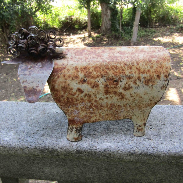 MOUTON Art folklorique rustique, sculpture en métal recyclé 3D, cour de ferme, animal de ferme, agneau, chèvre, art de cuisine 6 x 9 prêt à être expédié