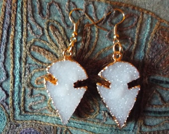 RICHARME Arrowhead Earrings White Druzy Agate Crystal