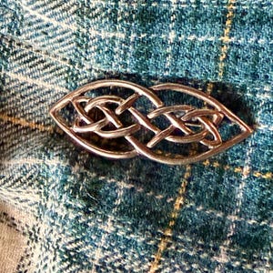 Vintage Silver Celtic Knot Brooch Kilt Pin Collar Sweater Highlander Outlander Irish Scottish Keltic Ethnic Artisan Made Ireland Scotland