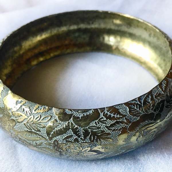 Etched Gold Bangle Bracelet Metal Floral Pattern