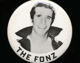 Original 1970s THE FONZ Portrait Pin Pinback Button
