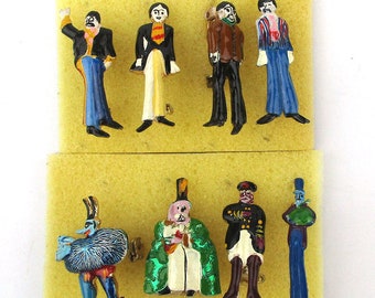 Orig. Vintage 1968 BEATLES Yellow Sub 8 Figural Pin Set Pins