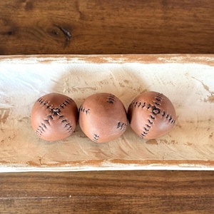 Pelotas de malabares hechas a mano con cuero de oveja curtido vegetalmente: juguete para aliviar el estrés.