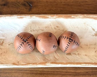 Handmade Vegetable-Tanned Sheep Leather Juggling Balls: Stress Relief Toy