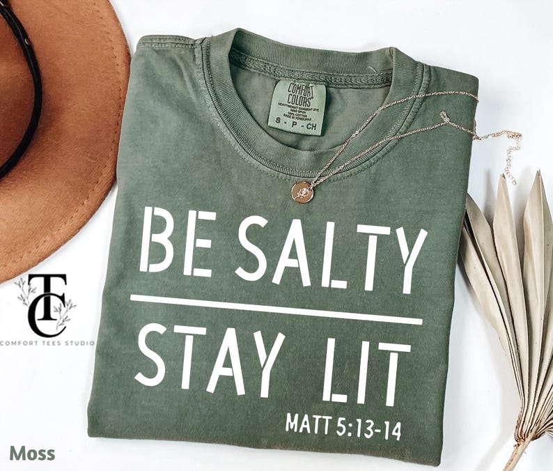 Comfort Colors Be Salty Stay Lit Christian Shirt, Salty Shirt, Faith Shirt, Religious Shirt, Christian Tee Shirt, Christian Shirt For Womens Bild 2