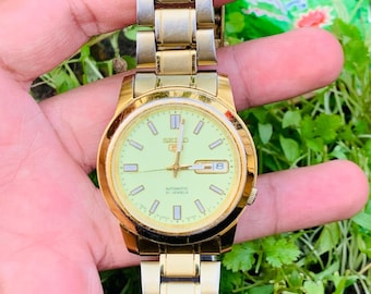 ORIGINAL SEIKO 5 Automatic 21 Jewels Day Date Japanese Wrist