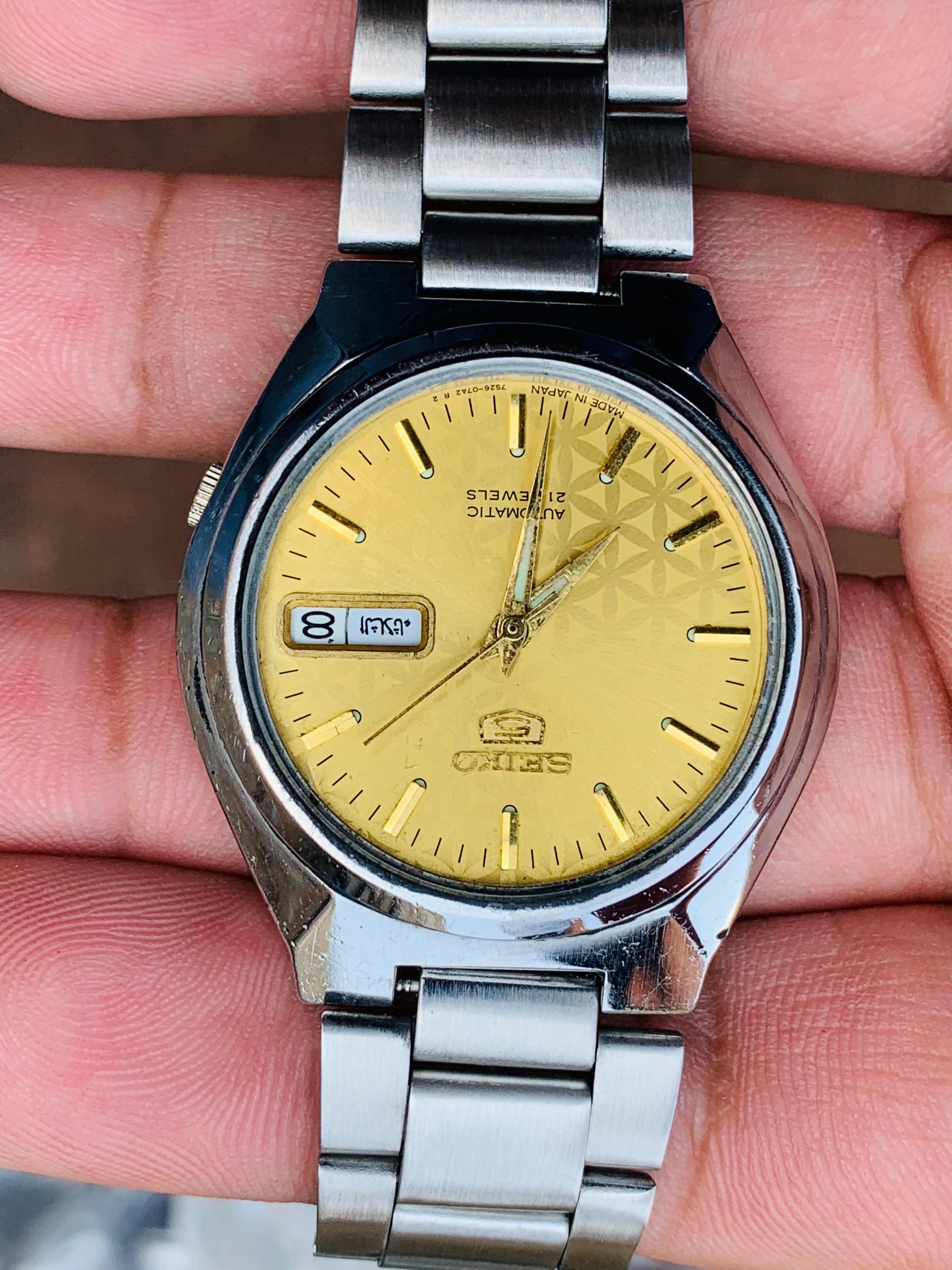 Seiko 5automatic 7S26-01T0 21 Jewels Day / Date Stainless Steel