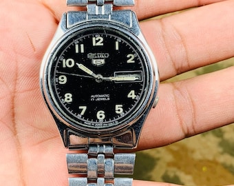 Seiko 5Automatic 7009-821J  17 Jewels Day / Date Stainless Steel Water Resist Watch Made In Japan