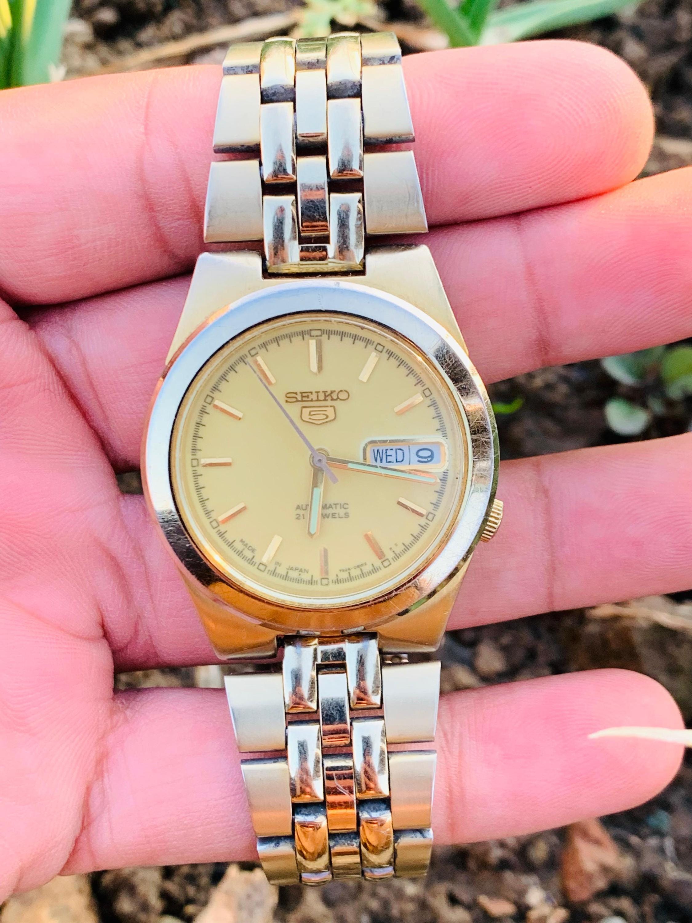Seiko 5automatic 7S26-02V0 21 Jewels Day / Date Stainless Steel