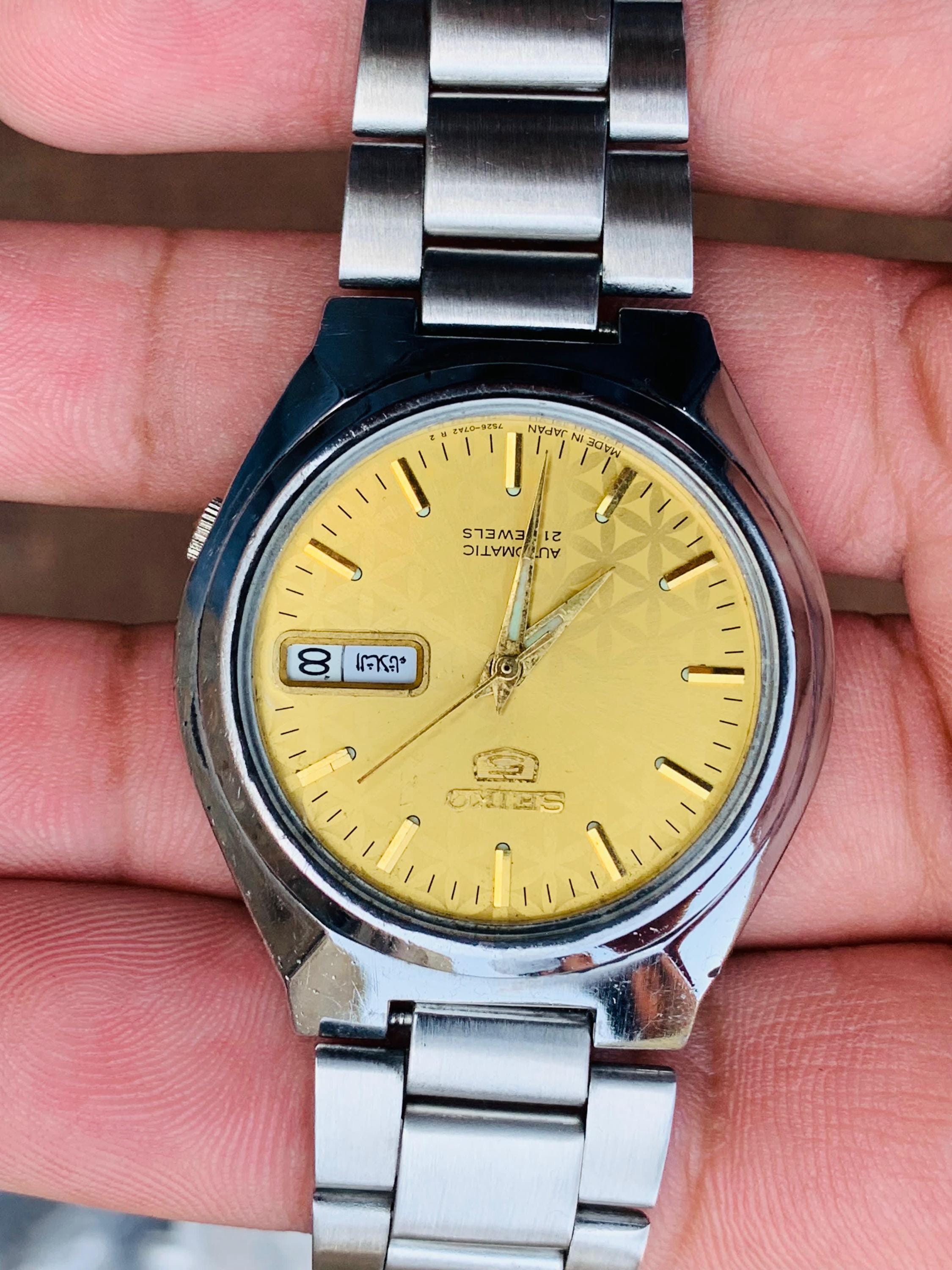 Seiko 5automatic 7S26-01T0 21 Jewels Day / Date Stainless Steel