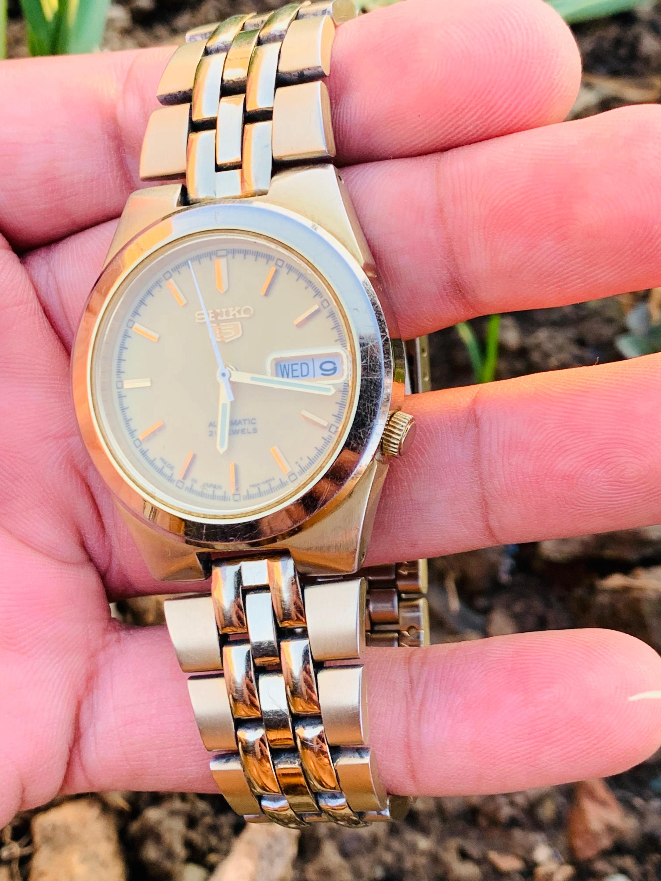 Seiko 5automatic 7S26-02V0 21 Jewels Day / Date Stainless Steel