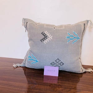 Silk pillow,20x18 inch Moroccan Sabra cushion, handmade silk pillow , Berber Sabra cushion, Pillow Throw, Moroccan Lumbar Sabra cover.