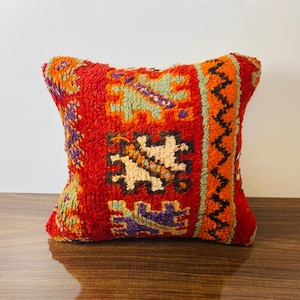 Moroccan Handmade pillow, Moroccan kilim pillow cover, bench cushion, contemporary pillow, aztec pillow, eco friendly, interior pillows,