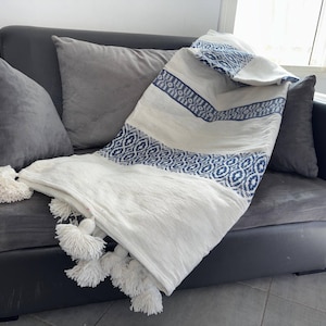 Moroccan blanket,Pompom blankets, bed spread, Embroded moroccan throw blanket, wool moroccan bedding throw blankets, berber moroccan decor,
