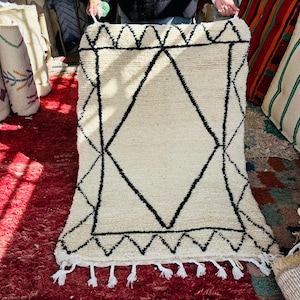 Beni ourain rug, Moroccan rug, Berber carpet, Cream Wool rug, Handmade rug, White Beni ourain style, Cream Area rug, Tapis berbere, Teppich.