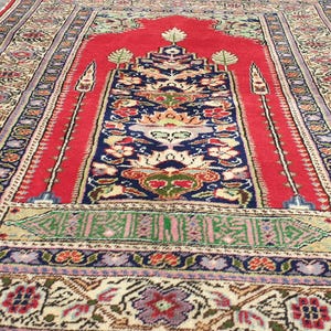 Gorgeous Kayseri region tribal prayer rug vintage Turkish rug home decor