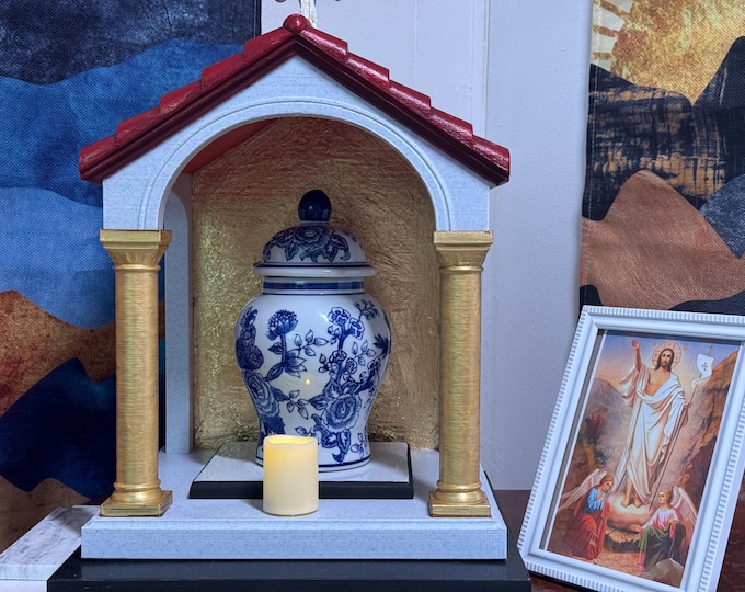 Sanctuary of Light – Chapels of Remembrance Memorial Urn Holder | Real Gold Leaf, White Marble & Granite Base