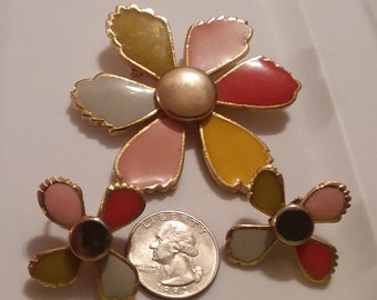 Vintage Flower Brooch and Earring Set, Clip On