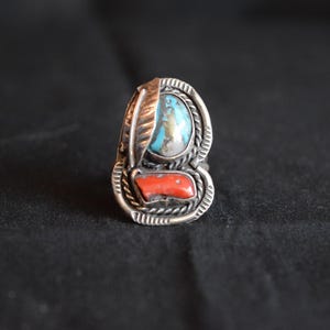 Vintage Navajo/Southwestern turquoise and coral silver ring