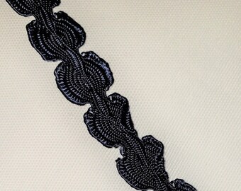 Scalloped Navy Blue Leaf Braid Trim Fancy Gimp Vintage 1970s Trimtex Edging Textured Sewing Trim Guimpe  30 Yards x .5" Wide