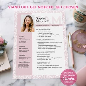 Pode incluir: Um modelo de currículo com a foto de uma pessoa, detalhes de contato, seções de educação e experiência profissional. O documento inclui o texto STAND OUT. GET NOTICED. GET CHOSEN. e INSTANT DOWNLOAD Canva Editable, com borda floral.
