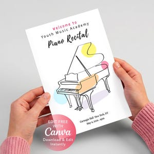 Könnte beinhalten: Ein weißer rechteckiger Flyer mit einer schwarzen Strichzeichnung eines Flügels und abstrakten gelben, pfirsichfarbenen, blauen und rosa Formen. Der Text lautet: Welcome to Youth Music Academy Piano Recital, Carnegie Hall New York, NY, May 8, 2026, 6pm.