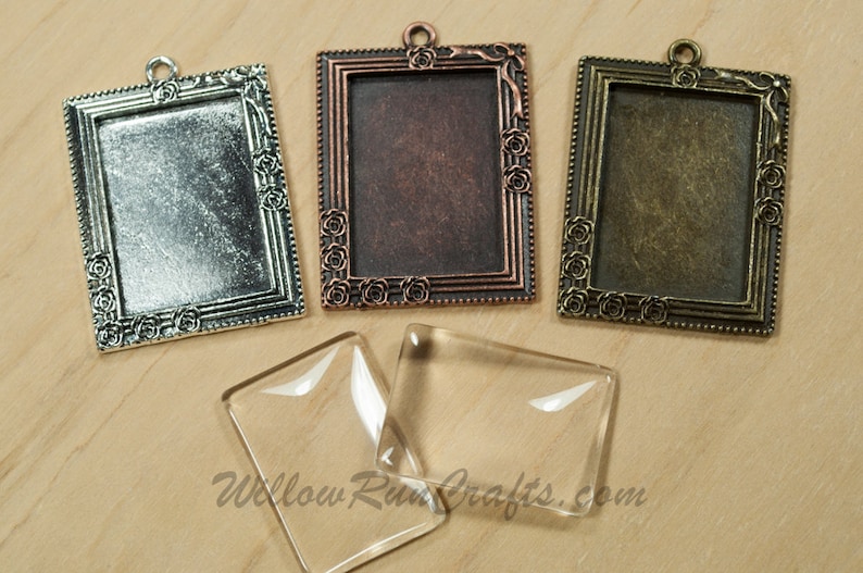 20 pcs 25 x 35mm Victorian Rectangle Pendant trays wtih Glass in Antique Copper, Antique Silver, Antique Bronze 25mm x 35mm. image 1