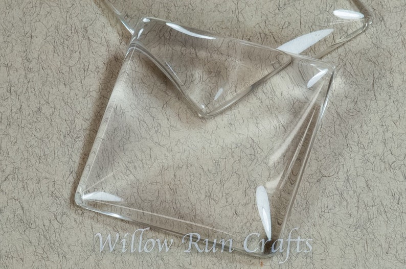 09-11-762 50 Pack 35mm Square Glass Cabochons