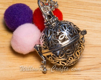 Essential Oil Diffuser Necklace Cage Vintage Locket Aromatherapy with Chain (19-34-088)