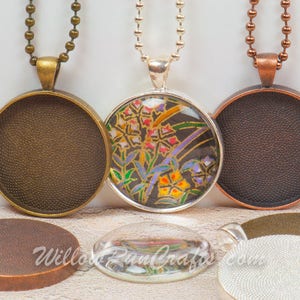 20 DIY Pendant Kits, 30mm Circle Pendant Trays with Glass and Chain, Pick your choice of chain and colors
