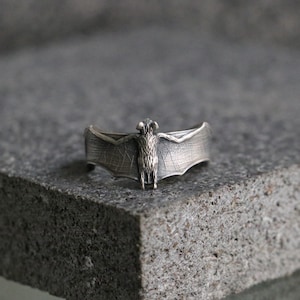 Sterling Silver Bat Ring, Gothic Vampire Ring for Men, Handmade Dark Aesthetic Jewelry, Adjustable Halloween Ring, Unique Bat Wings Ring