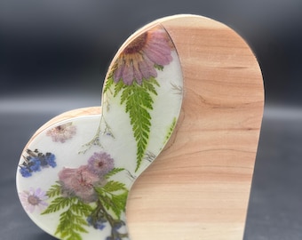 Handmade Cedar Wood & Dried Flowers Resin Heart — One-of-a-Kind Nature Floral Art