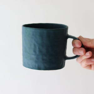Everyday Pinched Mug - Deep Ocean