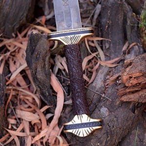 Espada vikinga forjada a mano personalizada con vaina personalizada: réplica medieval nórdica, perfecta para cosplay, aniversarios o regalos de Navidad