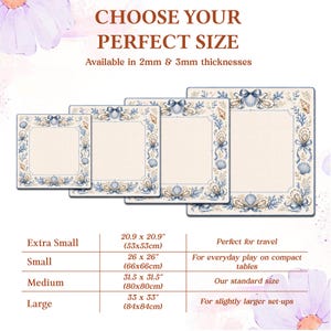 Puede incluir: Cuatro tapetes cuadrados con centro crema y borde con lazos azules, conchas marinas y coral. El texto dice: CHOOSE YOUR PERFECT SIZE, Available in 2mm & 3mm thicknesses, Extra Small 53x53cm, Small 66x66cm, Medium 80x80cm, Large 84x84cm.
