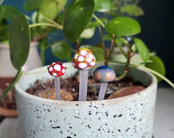 Mushroom Plant Stakes, Glass Garden Markers, Garden Decorations