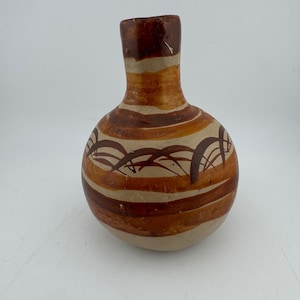 Mexican Pottery Bud Vase Small Brown Tan Roswell NM Souvenir Folk Art