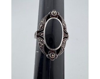 Anillo vintage de plata de ley con ónix negro ovalado y marcasita, estilo art déco, talla 6.5
