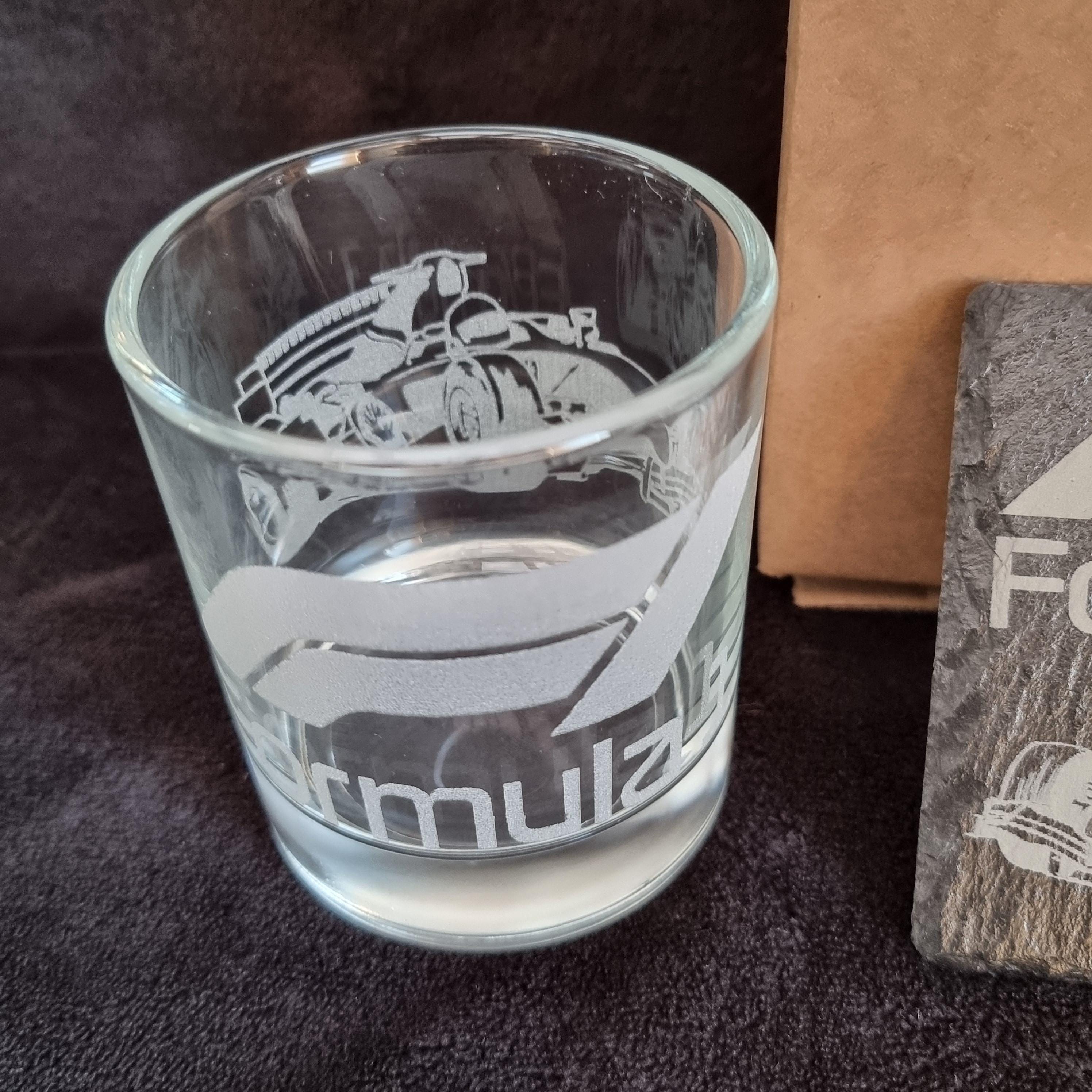 Formula 1 decanter glass box sets can be personalised - Thumbnail 6