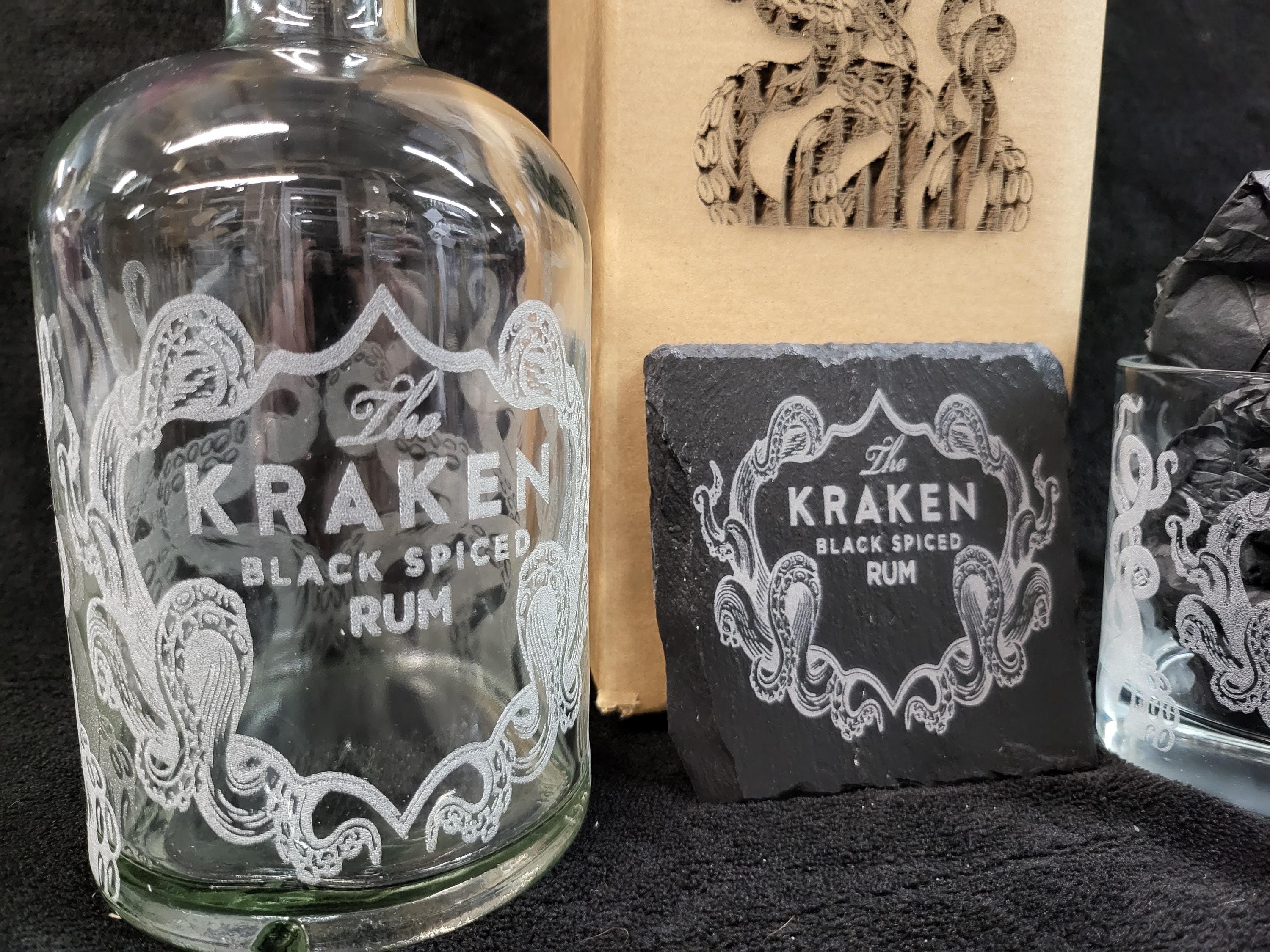 Kraken Tentacles decanter box set can be personalised - Thumbnail 4