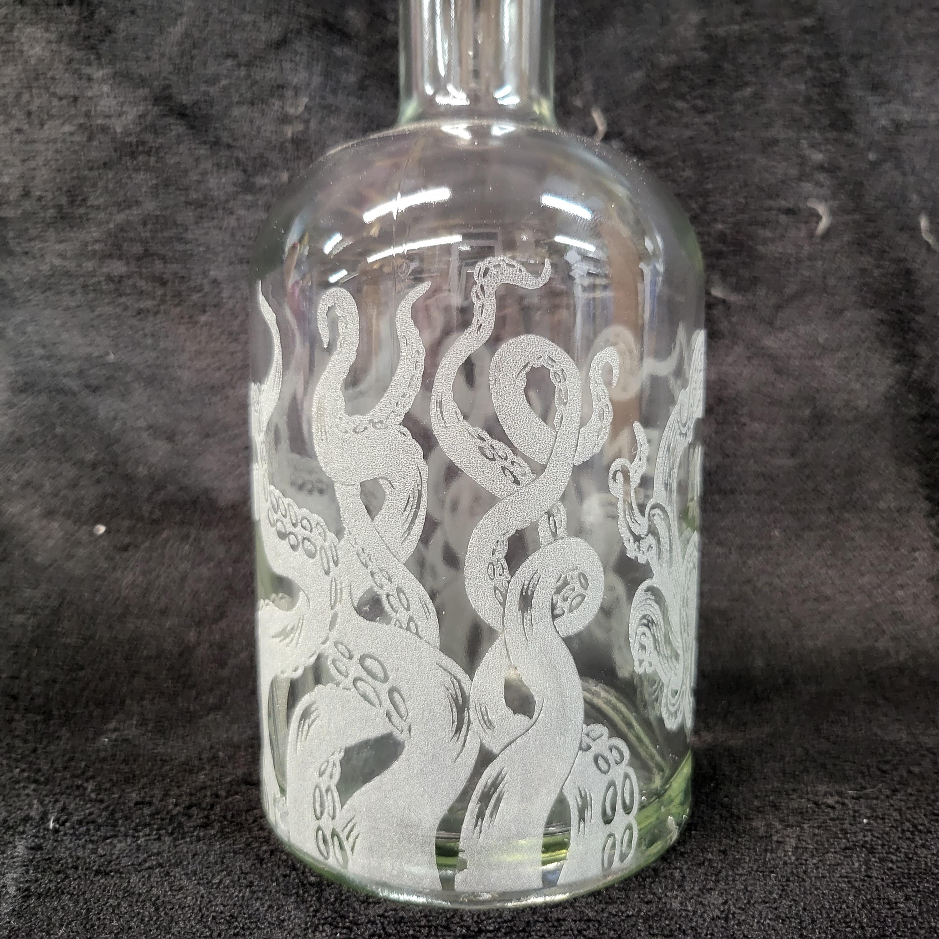Kraken Tentacles decanter box set can be personalised - Thumbnail 7