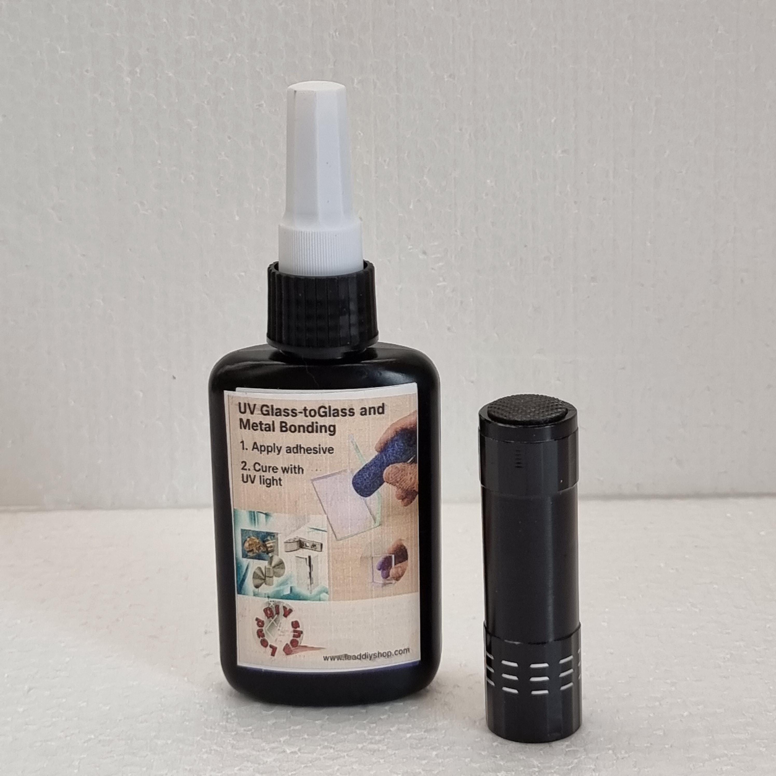 Glass to Glass/Metal High Strength Construction Adhesive 50g plus free UV torch - Thumbnail 7